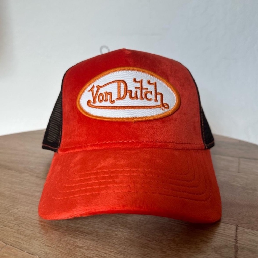 NWT! Von Dutch trucker hat orange and black